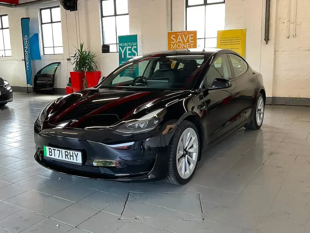 Used Tesla Model 3 Standard Range Plus 177 kW (241 HP) 2021 Black Sedan