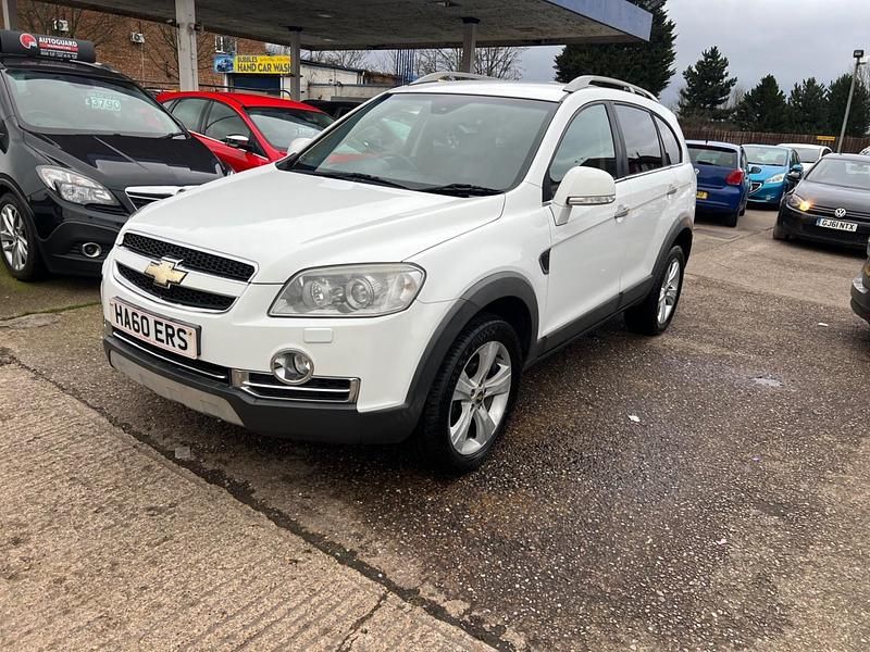 Used Chevrolet Captiva LTZ 2010 White SUV