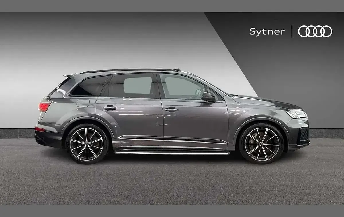 Used Audi Q7 Black Edition 281 HP (206 kW) 2019 Grey SUV