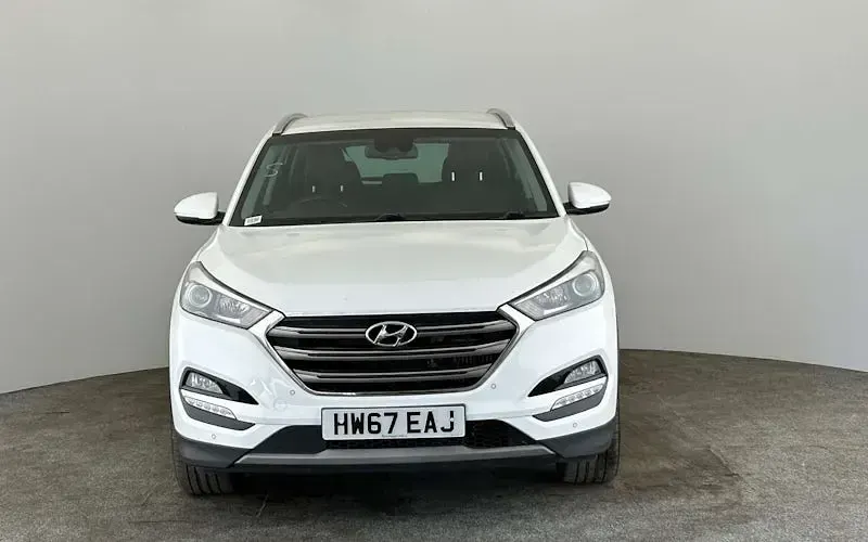Used Hyundai Tucson Premium 141 HP (103 kW) 2017 White SUV