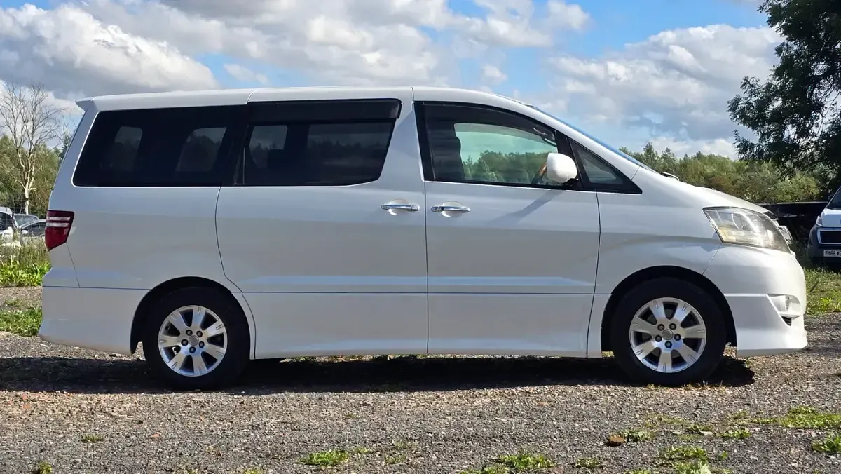 Used Toyota Alphard Edition 2008 White MPV