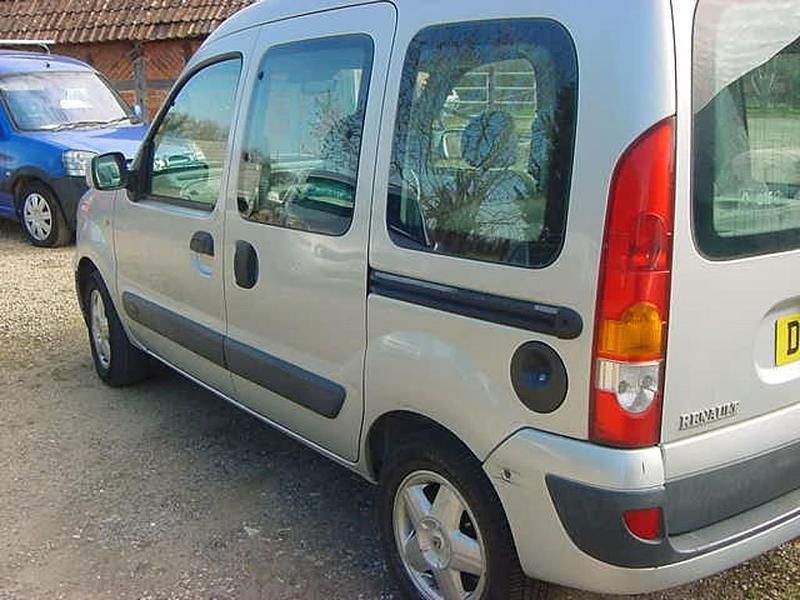 Used Renault Kangoo Expression 75 HP (55 kW) 2006 Grey MPV