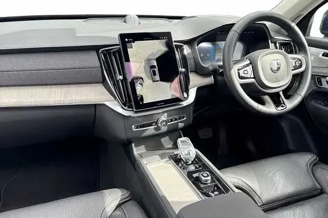 Used Volvo XC90 Ultra 455 HP (334 kW) 2025 Blue SUV