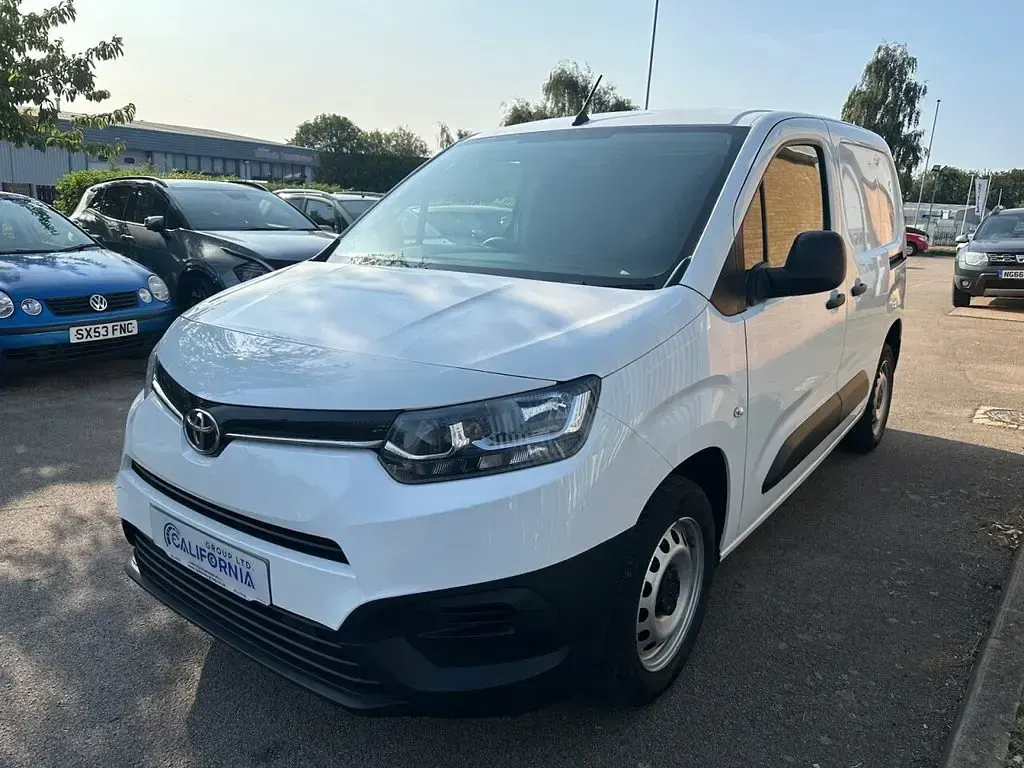 Used Toyota Proace Active 2022 White MPV