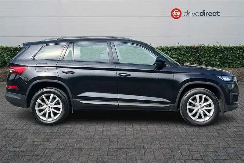 Usado Skoda Kodiaq SE 150 CV (110 kW) 2023 Negro SUV