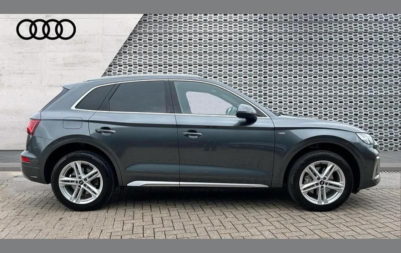 Used Audi Q5 S-Line 268 HP (197 kW) 2025 Grey SUV