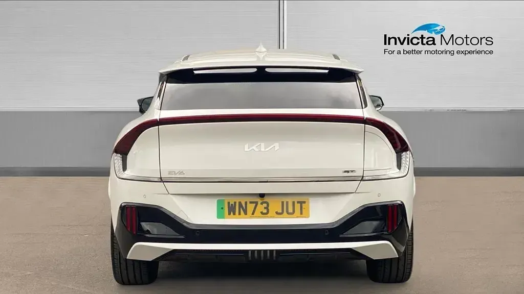 Used Kia EV6 GT 424 kW (577 HP) 2023 White SUV