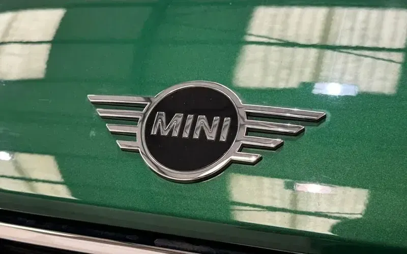 Used Mini Cooper Countryman Exclusive 136 HP (100 kW) 2019 Green SUV