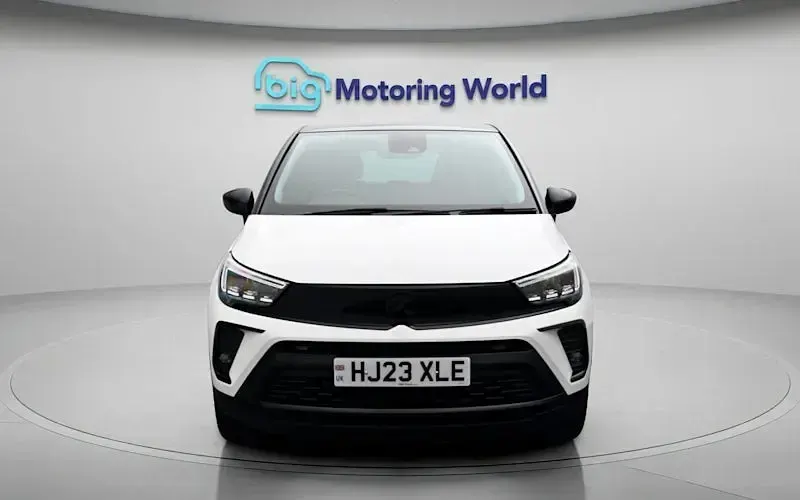 Used Vauxhall Crossland S 110 HP (80 kW) 2023 White SUV