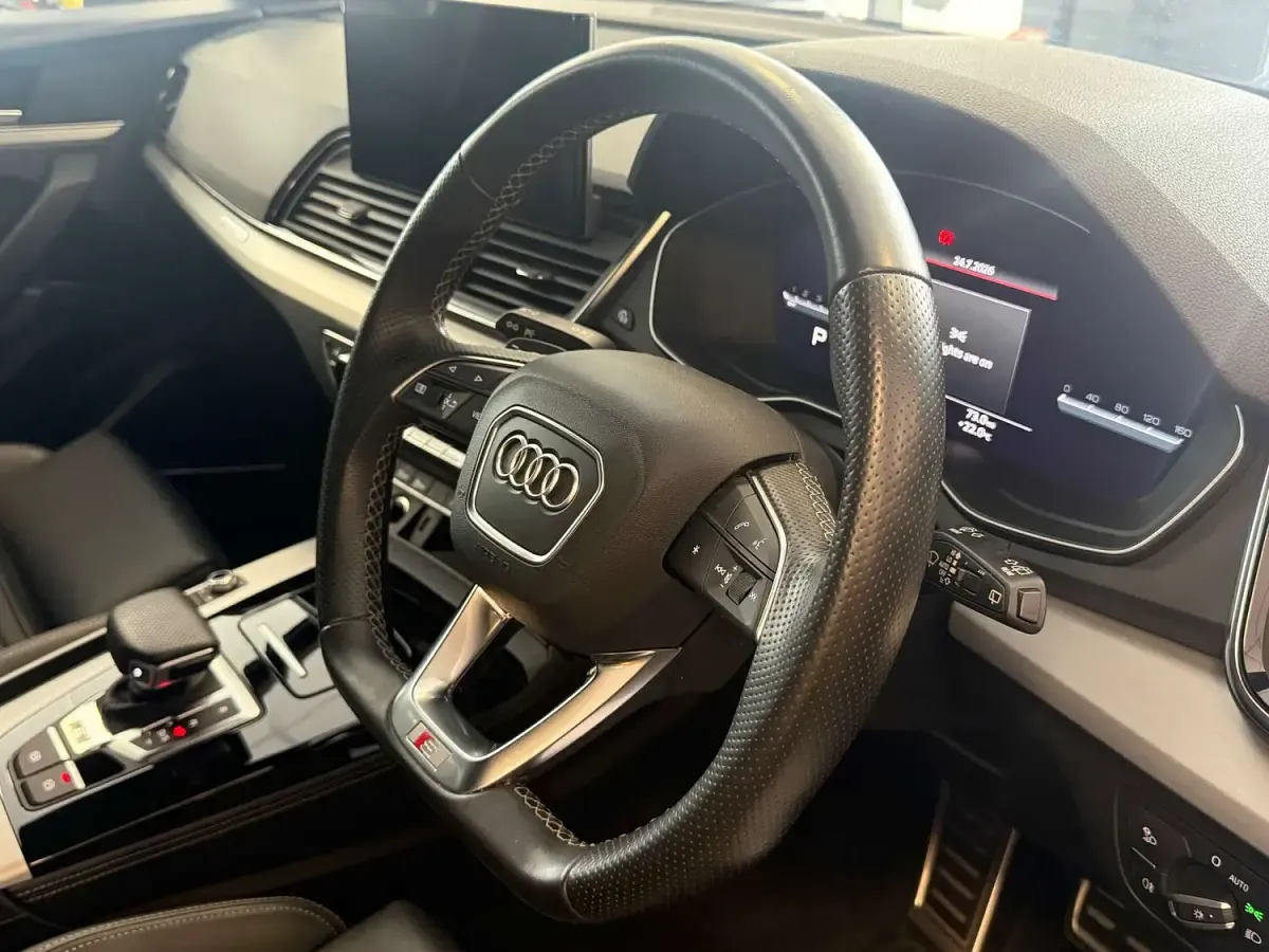 Used Audi SQ5 Performance 341 HP (250 kW) 2021 Blue SUV