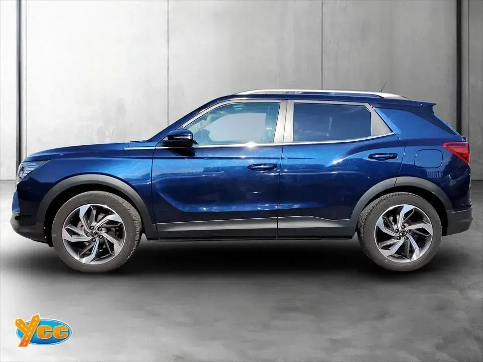 Used SsangYong Korando 163 HP (119 kW) 2022 Blue Estate