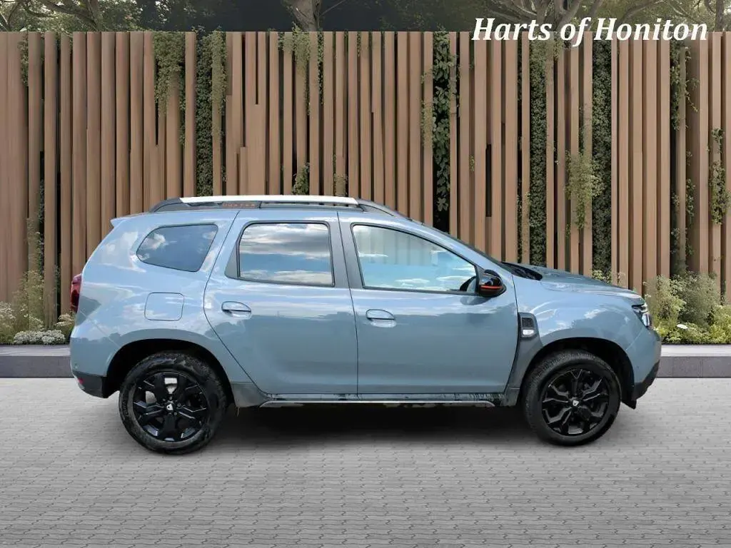 Used Dacia Duster Extreme 130 HP (95 kW) 2022 Grey SUV