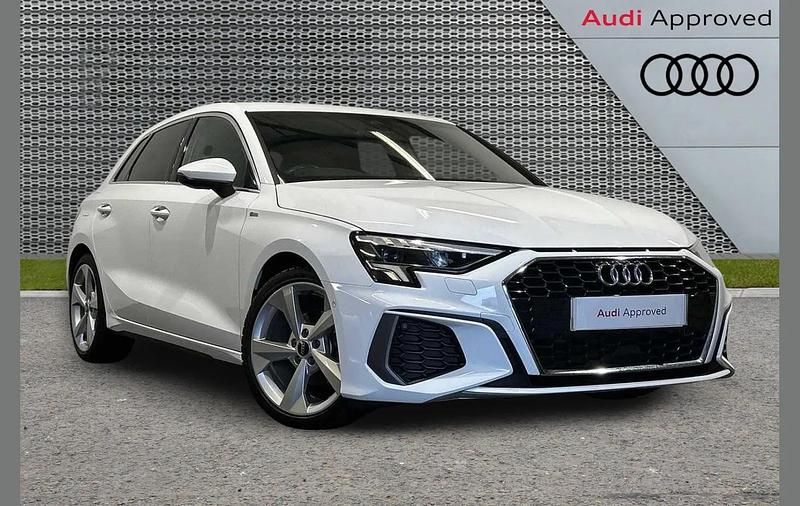 Used Audi A3 S-Line 147 HP (108 kW) 2023 White Hatchback