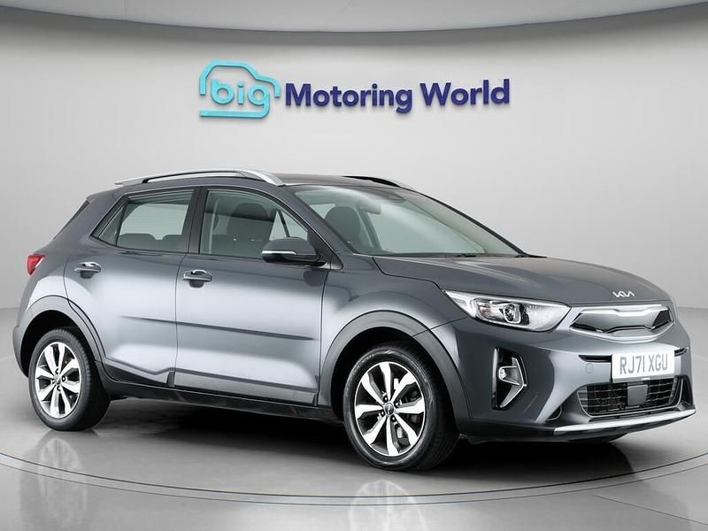 Grey Used 2022 Kia Stonic 2 SUV | £11,600 (Good price) - Image 1/4