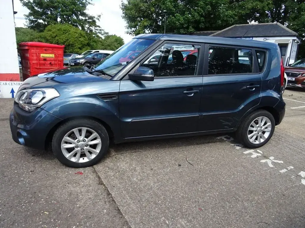 Used Kia Soul 126 HP (92 kW) 2011 Blue SUV