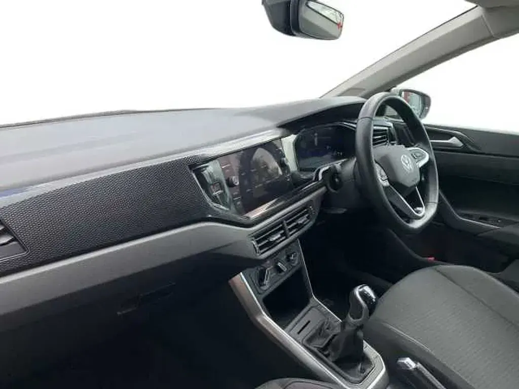 Begagnad VW Polo Life 80 HK (58 kW) 2023 Grå Halvkombi