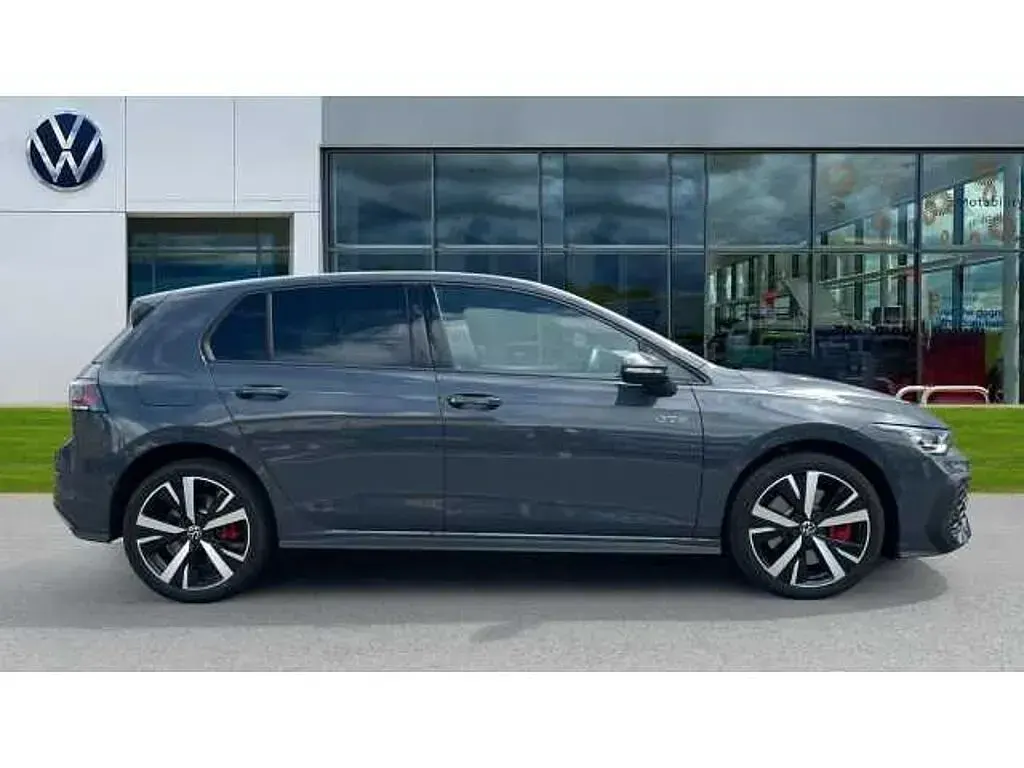 Used VW Golf VIII 272 HP (200 kW) 2026