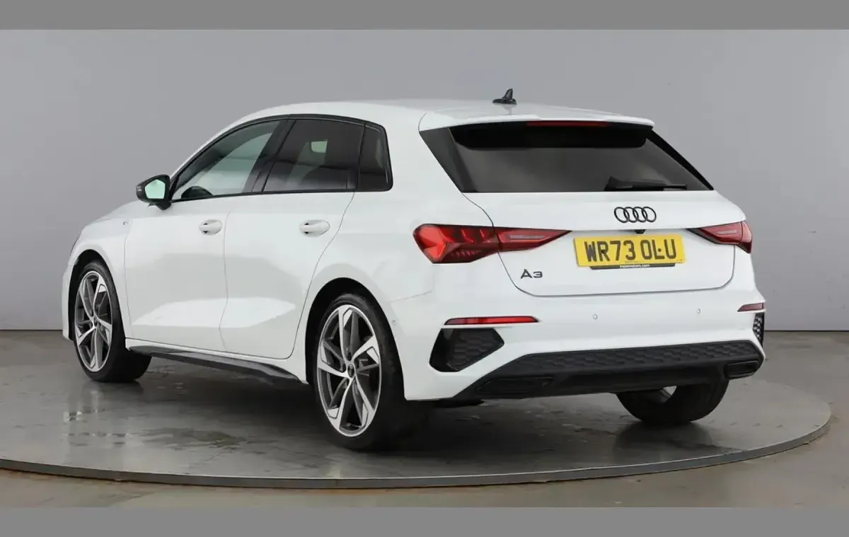 Used Audi A3 Black Edition 150 HP (110 kW) 2023 White Sedan