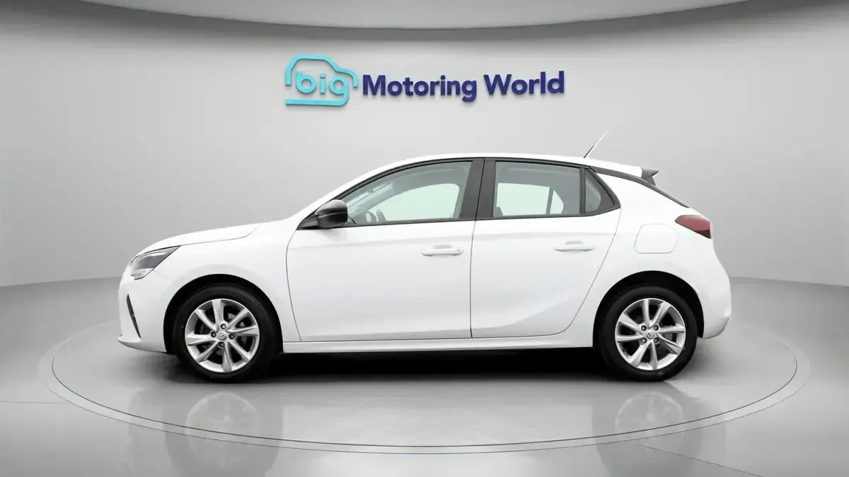 Used Vauxhall Corsa 75 HP (55 kW) 2020 White Hatchback