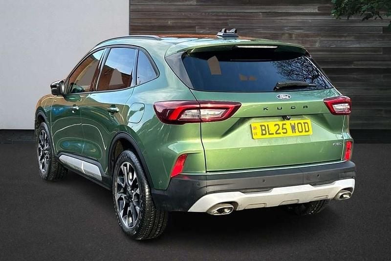 Used Ford Kuga Active 239 HP (175 kW) 2025 Green SUV