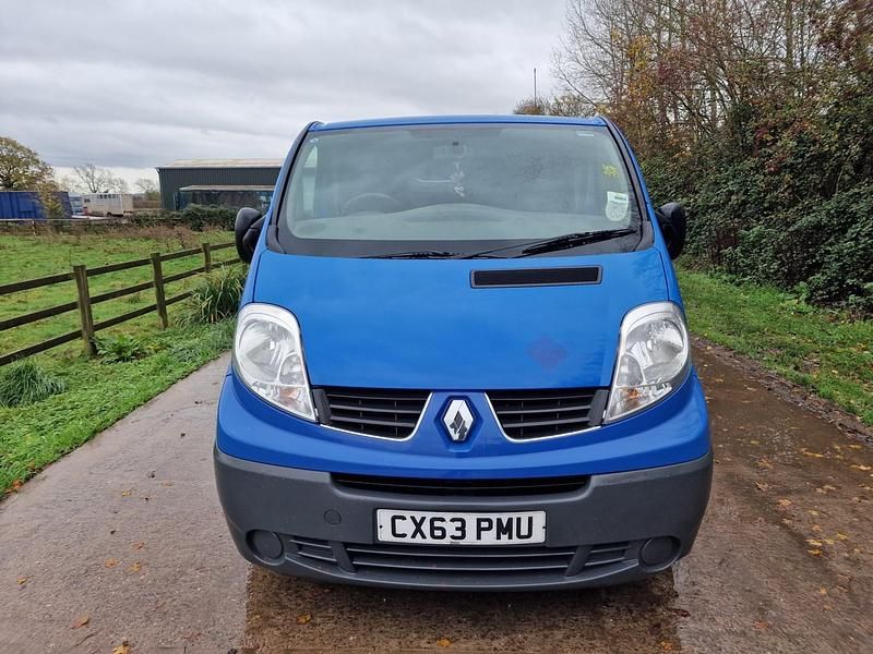 Used Renault Trafic 115 HP (84 kW) 2013 Blue MPV