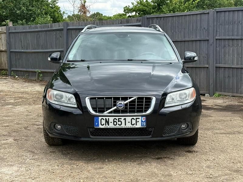 Black Used 2009 Volvo V70 Estate | £5,995 - Image 1/4
