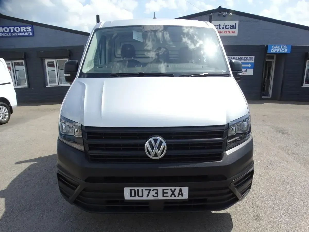 Used VW Crafter Startline 140 HP (102 kW) 2024 Silver Van