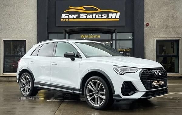 Used Audi Q3 Black Edition 150 HP (110 kW) 2022 White SUV