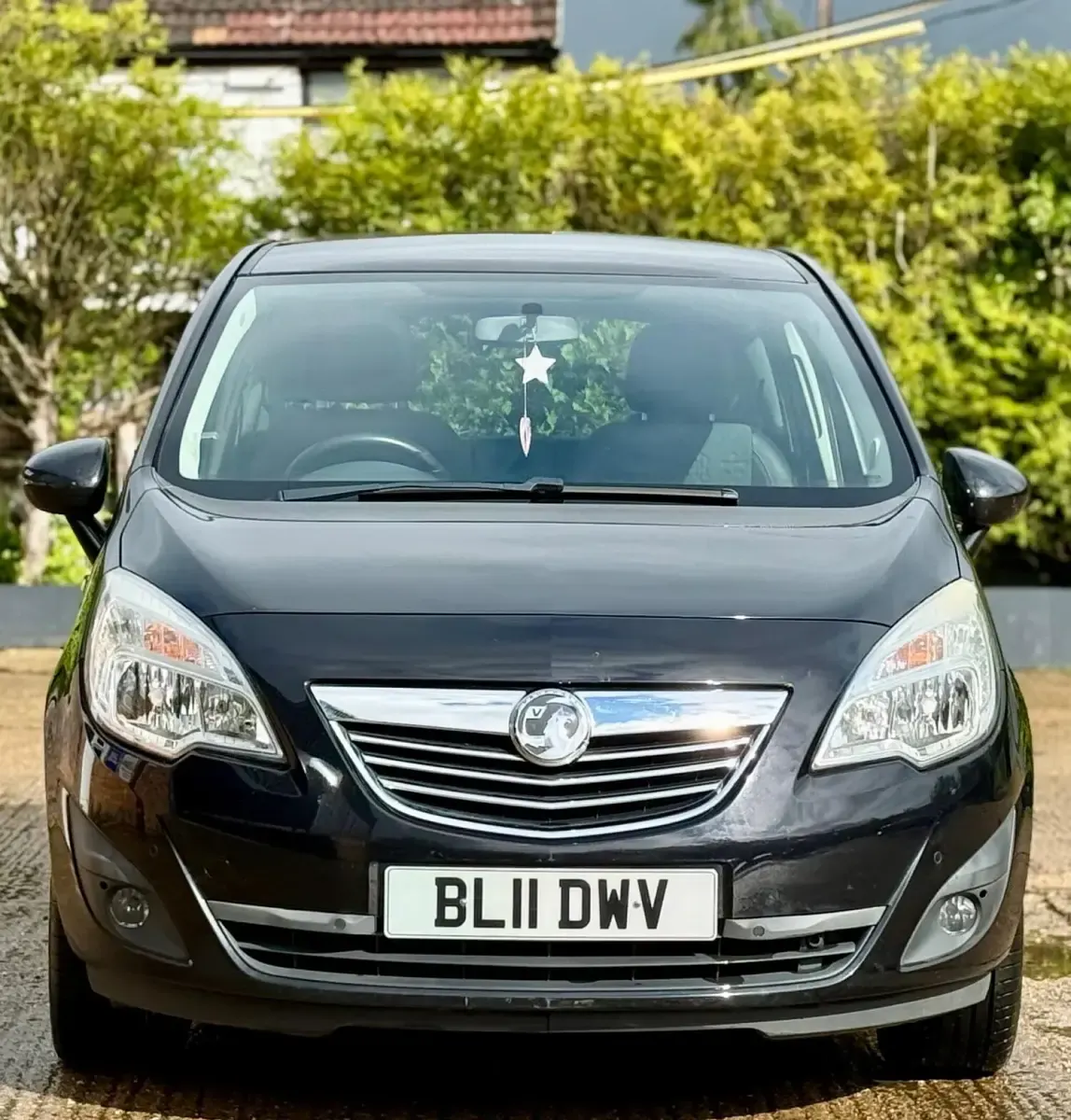 Used Vauxhall Meriva 100 HP (73 kW) 2011 Black MPV