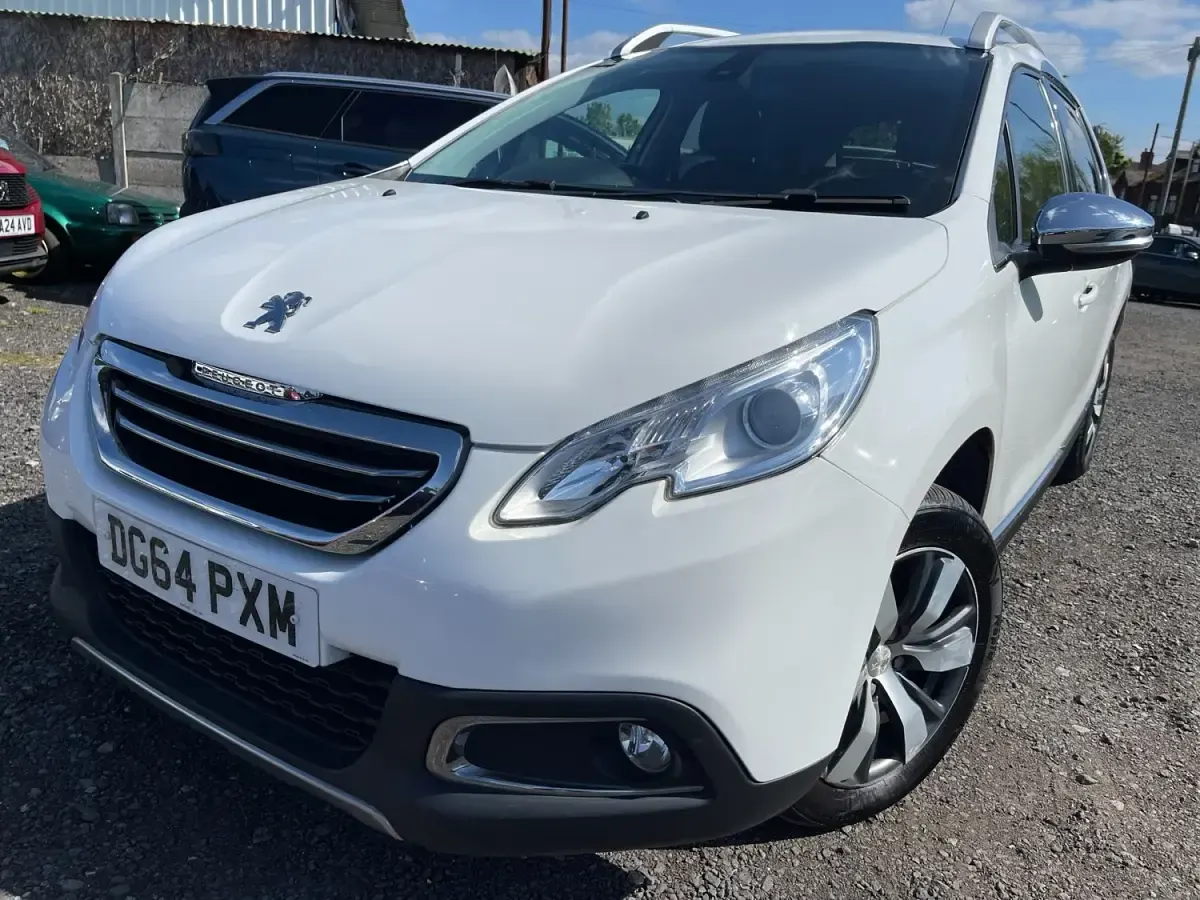 Używany Peugeot 2008 Allure 115 KM (84 kW) 2014 Biały SUV