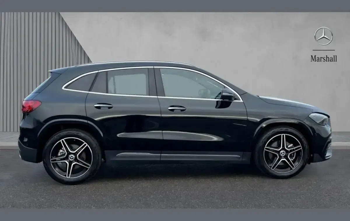 Used Mercedes GLA220 Executive 190 HP (139 kW) 2025 Black SUV