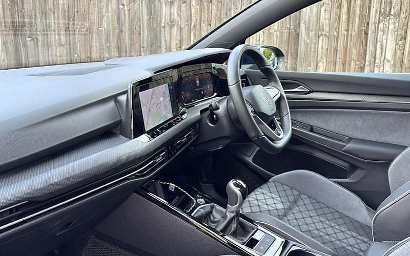Used 2024 VW Golf VIII R-line Hatchback | £23,599 (Fair price) - Image 1/4