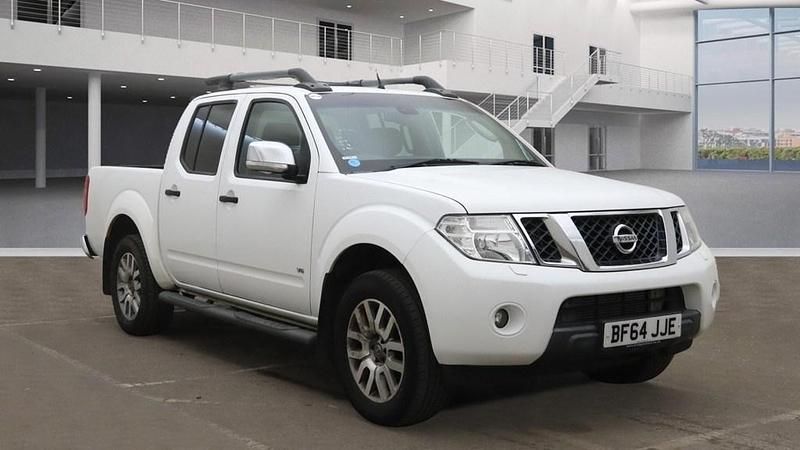 White Used 2014 Nissan Navara Pickup | £6,495 (Fair price) - Image 1/4