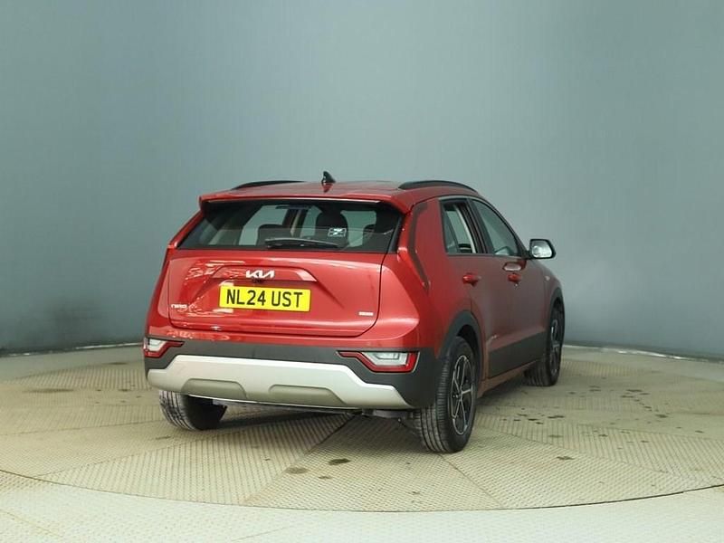 Used Kia Niro 139 HP (102 kW) 2024 Red SUV