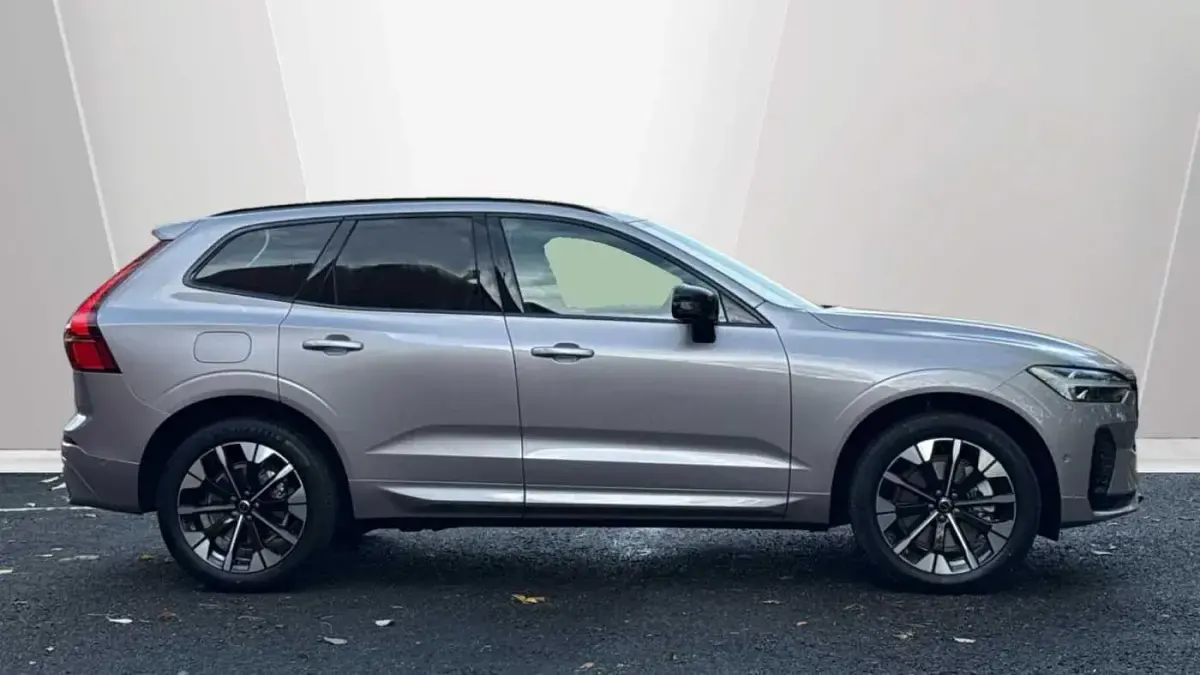 Used Volvo XC60 Plus 247 HP (181 kW) 2026 SUV