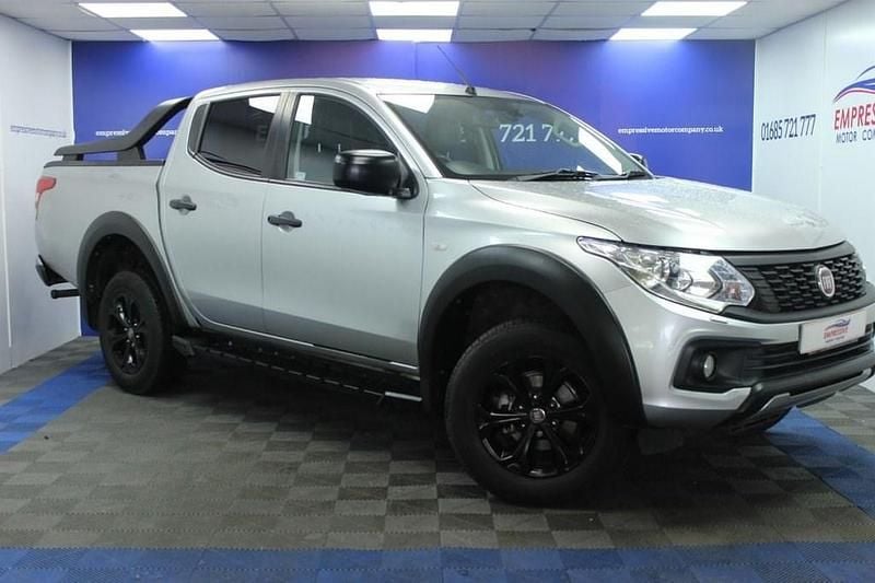 Used Fiat Fullback Cross 180 HP (132 kW) 2019 Grey Pickup