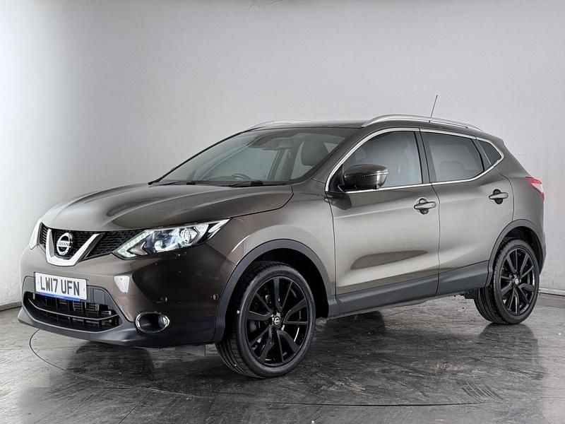 Used Nissan Qashqai Tekna 116 HP (85 kW) 2017 Bronze SUV