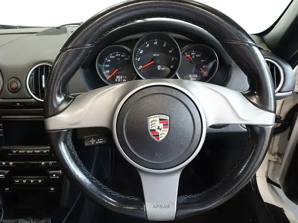 Used Porsche Boxster 255 HP (187 kW) 2010 White Cabriolet