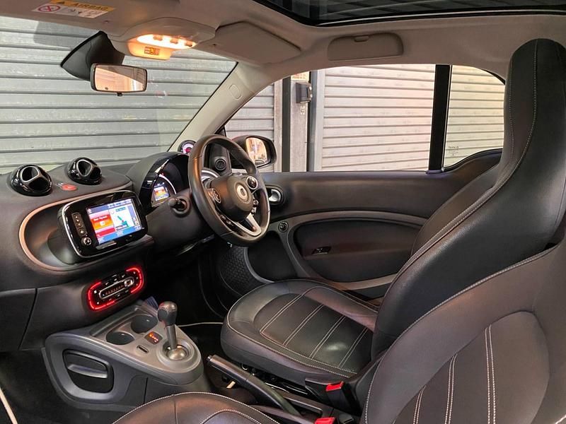 Used Smart ForTwo Coupé Premium 90 HP (66 kW) 2016 Grey Coupe