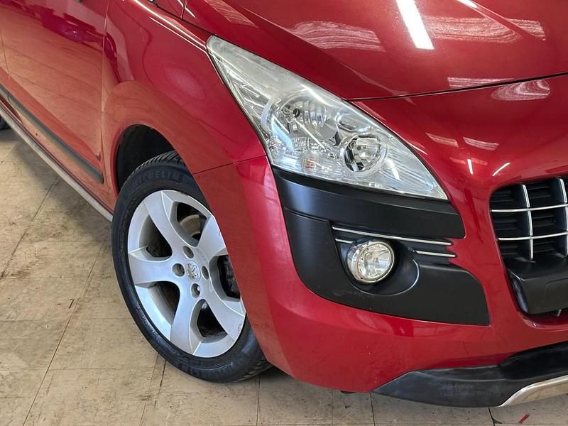 Used Peugeot 3008 2012 Red Estate