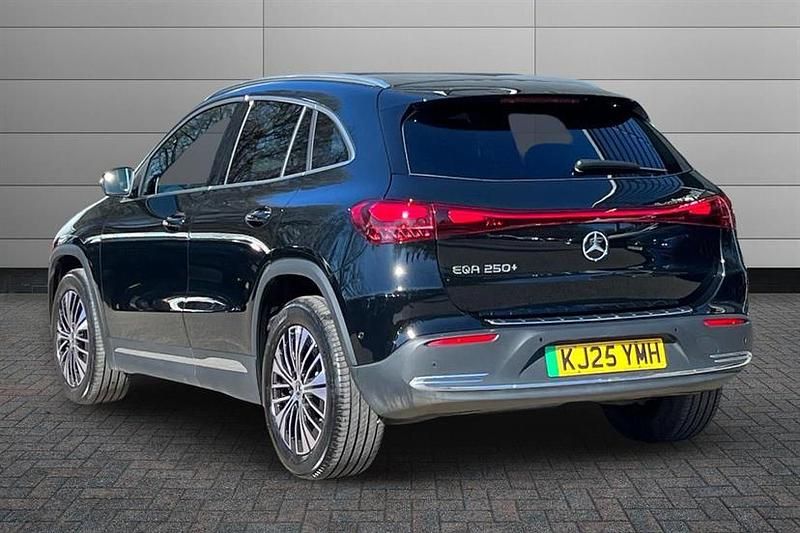 Used Mercedes EQA250+ Executive 139 kW (190 HP) 2025 Black SUV