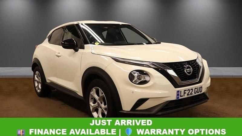 Used Nissan Juke N-Connecta 114 HP (83 kW) 2022 White SUV