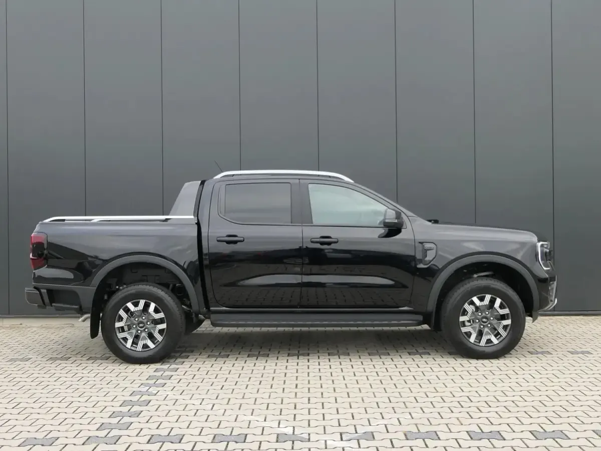 Nouă Ford Ranger Wildtrack 281 CP (206 kW) 2025 Negru Pickup