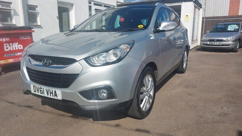 Silver Used 2011 Hyundai ix35 Premium SUV | £2,295 (A bit pricey) - Image 1/4