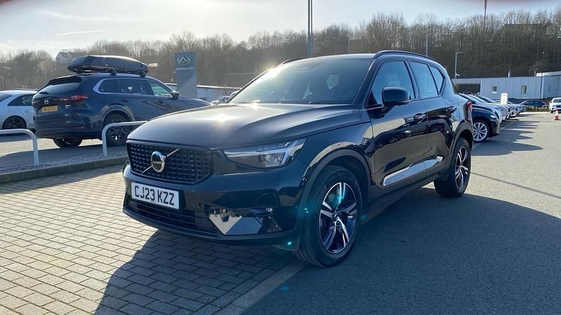 Used Volvo XC40 Plus 163 HP (119 kW) 2023 Black SUV