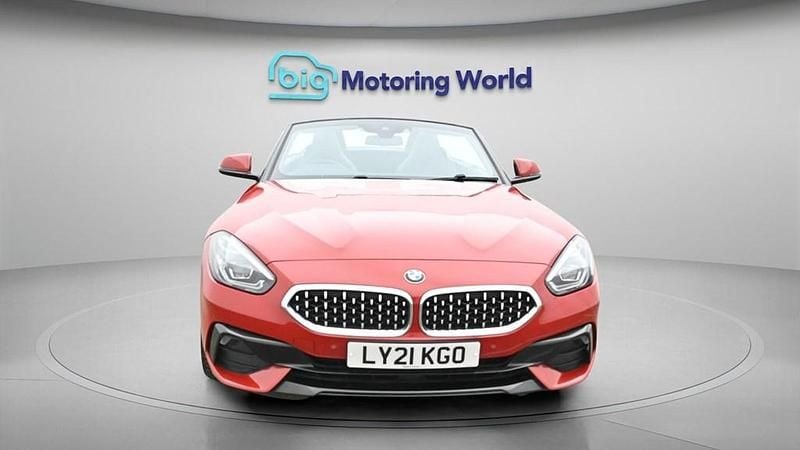Used BMW Z4 Sport Line 197 HP (144 kW) 2021 Red Cabriolet