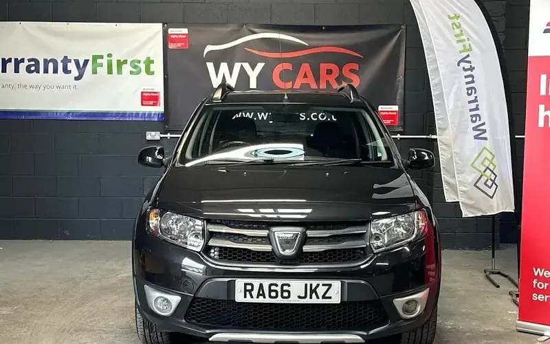 Used Dacia Sandero Lauréate 90 HP (66 kW) 2016 Black Hatchback