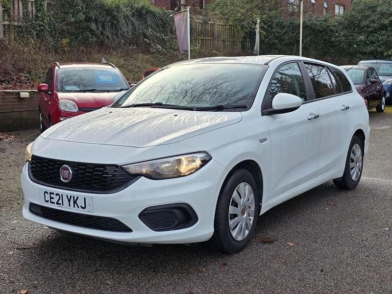 Usado Fiat Tipo Easy 95 HP (69 kW) 2021 Branco Carrinha