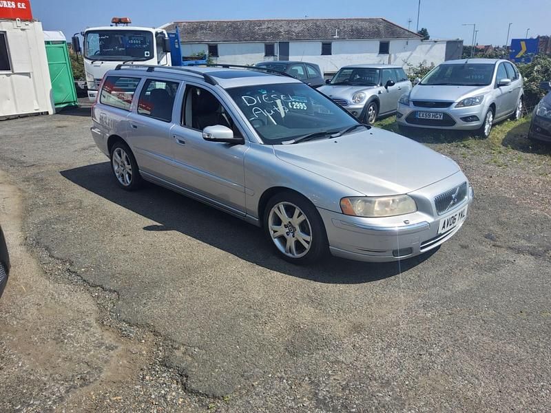 Silver Used 2006 Volvo V70 SE Estate | £2,995 (Fair price) - Image 1/4