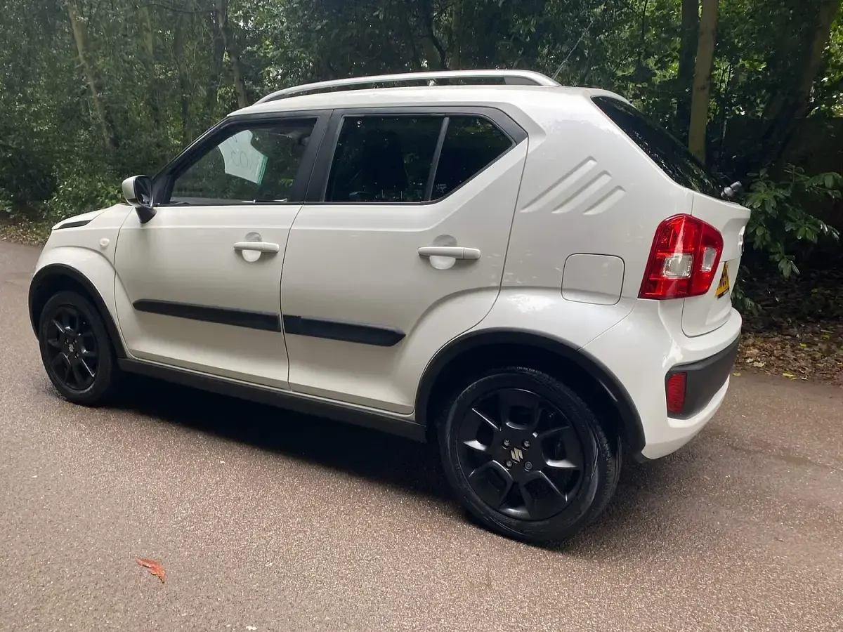 Used Suzuki Ignis SZ-T 90 HP (66 kW) 2018 White Hatchback